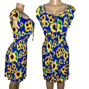 NWT Size S/M Women Cold Shoulder Blue Sunflower Short Sleeve Knee Length Dresses